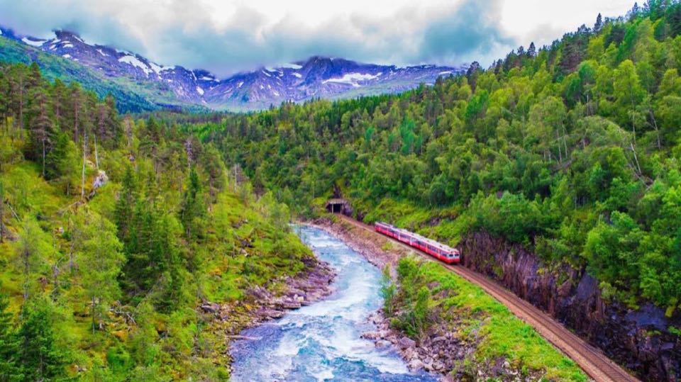 Scandinavia & Baltic Explorer 31Nights 32Days